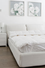 Load image into Gallery viewer, Cowichan Anti-Bacterial Micro Fiber 300 GSM - Mattress Topper