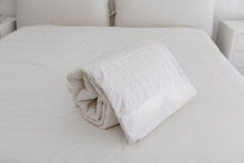 Load image into Gallery viewer, Deluxe Organic Washable Wool Blanket