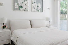 Load image into Gallery viewer, Deluxe Organic Washable Wool Blanket