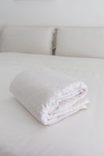 Load image into Gallery viewer, Organic Washable Wool Duvet